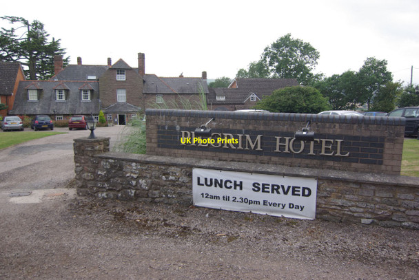 Photo 6"x4" Pilgrim Hotel, Much Birch Much Birch c2011