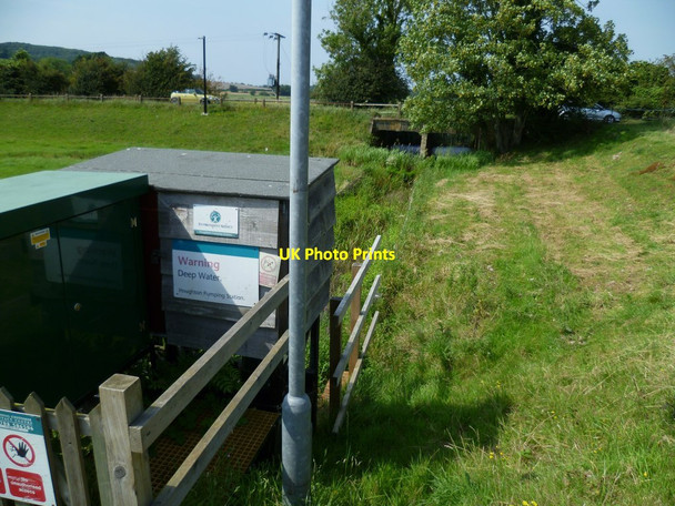 Photo 6"x4" Pumping station and channel near Houghton Bridge Houghton\/TQ0111 c2011