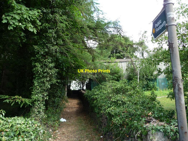 Photo 6"x4" Footpath to Woodside Farm Midgley\/SE2714 c2011