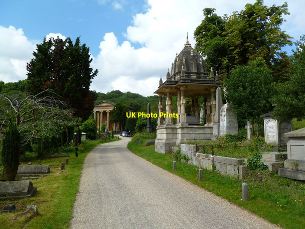 Photo 6"x4" Arnos Vale, monument Arno's Vale c2011