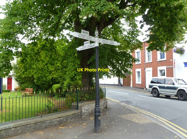 Photo 6"x4" Westbury-on-Trym, fingerpost Eastfield\/ST5777 c2011