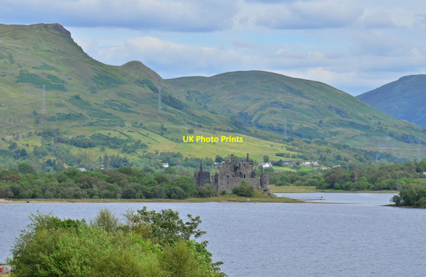 Photo 6"x4" Kilchurn Castle and Loch Awe from the village Lochawe c2011