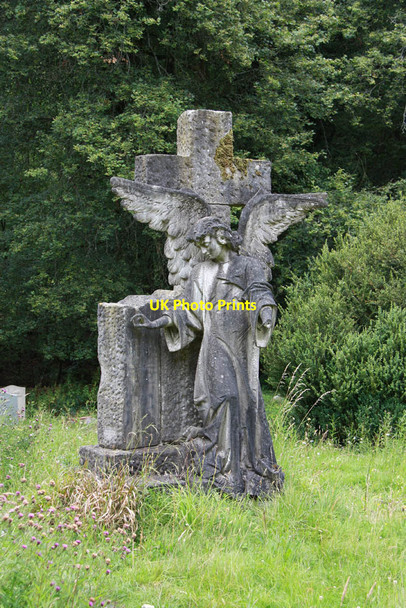 Photo 6"x4" St John the Baptist, Okewood - Churchyard Mayes Green c2011 P3