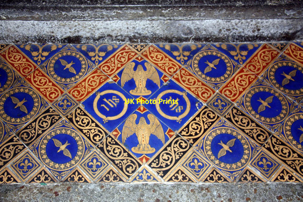 Photo 6"x4" Holy Trinity, Rudgwick - Tiles Cox Green\/TQ0934 c2011
