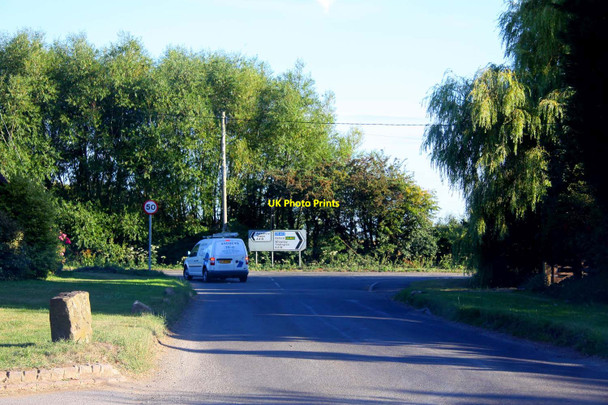 Photo 6"x4" Road junction at North Weston North Weston\/SP6805 c2011