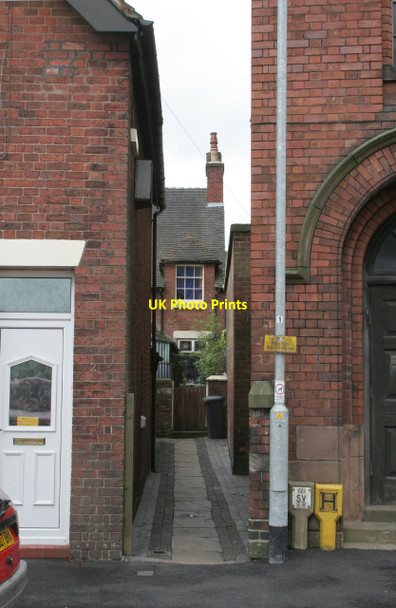 Photo 6"x4" Alleyway off Well Street Leek\/SJ9856 c2011