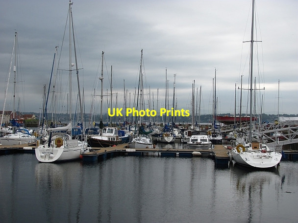 Photo 6"x4" Tayport Harbour Tayport c2011