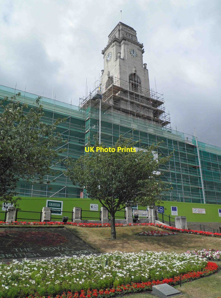 Photo 6"x4" Barnsley Town Hall swathed in scaffolding Barnsley\/SE3406 c2011