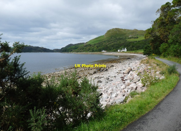 Photo 6"x4" The road to Scottas Inverie c2011