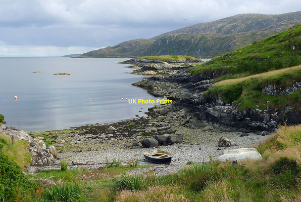 Photo 6"x4" The beach at Rhenigidale Caolas Scalpaigh\/NG2198 c2011