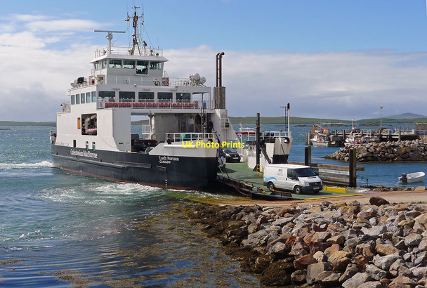 Photo 6"x4" CalMac ferry Loch Portain discharging at Leverburgh Leverburgh\/An t-ob c2011