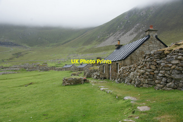 Photo 6"x4" The street, Village Bay, St Kilda Oisebhal c2011