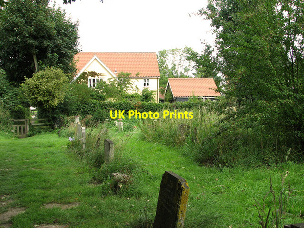Photo 6"x4" Cottage by the churchyard, Middleton Middleton\/TM4367 c2011