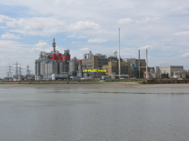 Photo 6"x4" Proctor and Gamble's manufacturing site Grays\/TQ6177 c2011