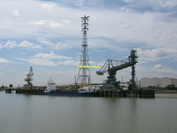 Photo 6"x4" The Hagen moored at jetty, Thurrock Swanscombe c2011