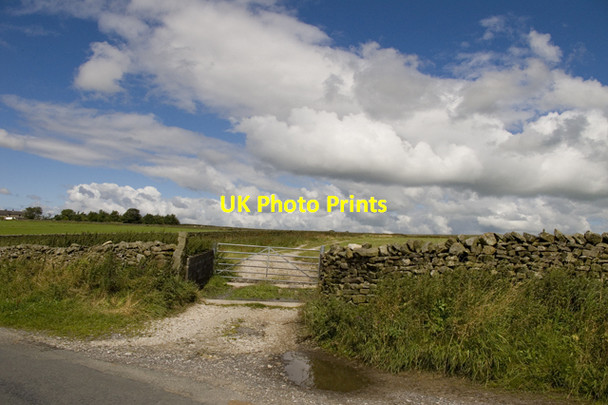 Photo 6"x4" Farm track entrance near Anna Lane Head Knotts\/SD7653 c2011