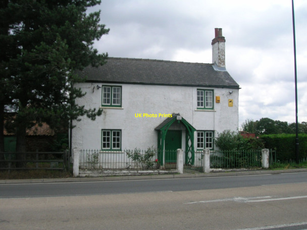 Photo 6"x4" Cottage on the A638 Littleworth\/SK6298 c2011