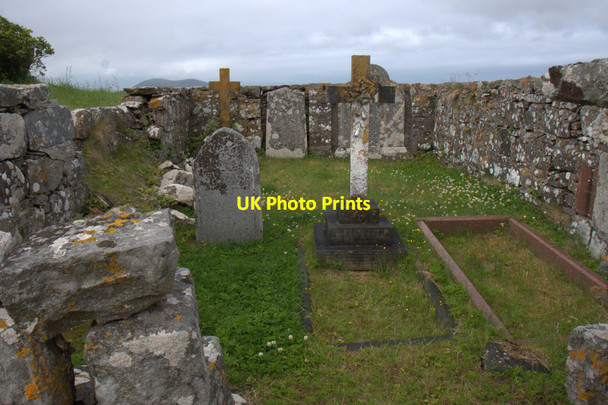Photo 6"x4" Graves in Losgaintir cemetery Losgaintir c2011