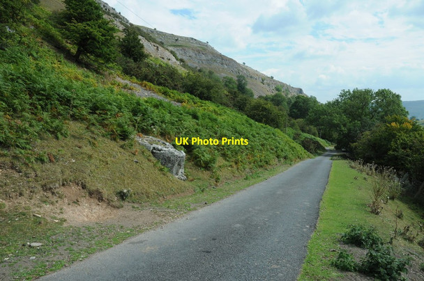 Photo 6"x4" Road below Creigiau Eglwyseg Geufron\/SJ2142 c2011