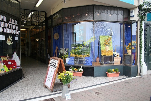 Photo 6"x4" Blooming Hills 2008 - iapetus gallery Great Malvern c2008