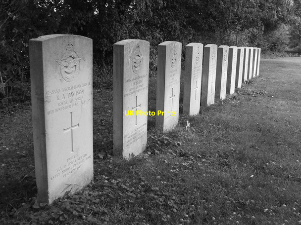 Photo 6"x4" Lest We Forget Ringshall\/TM0452 c2011