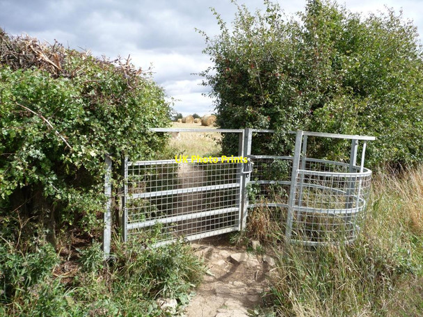 Photo 6"x4" Kissing gate on the Leeds Country Way Barnbow Carr c2011