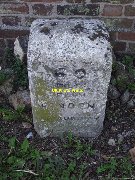 Photo 6"x4" 60 Miles From London Staughton Highway c2011