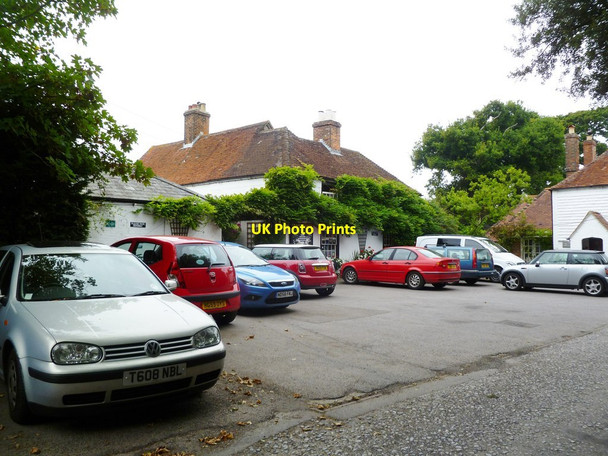 Photo 6"x4" Woodside, The Chequers Lymington c2011