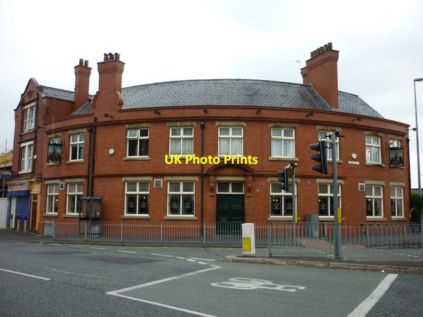 Photo 6"x4" The Prince of Wales on Camp Street, Broughton Manchester c2011
