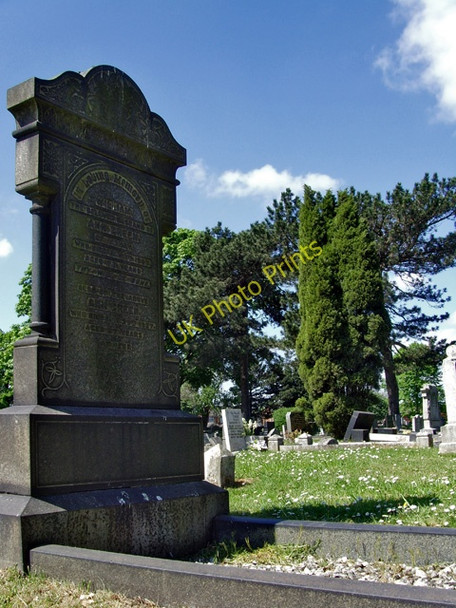 Photo 6"x4" Brumby Cemetery, Scunthorpe Scunthorpe c2008