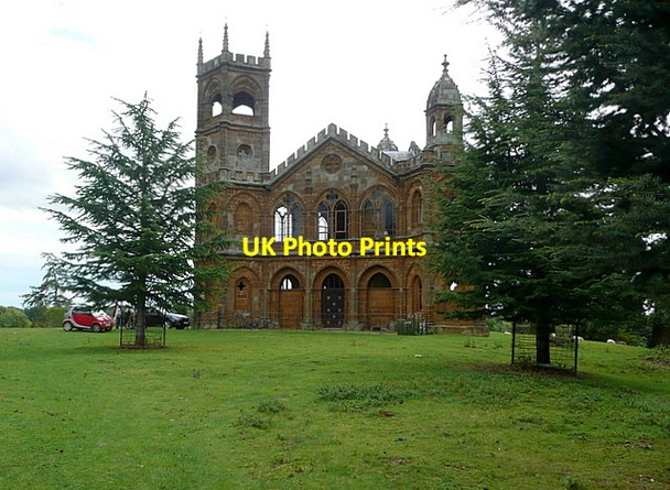 Photo 6"x4" Stowe Park, Gothic Temple Dadford c2011