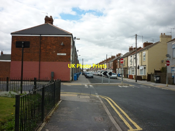 Photo 6"x4" Estcourt Street at the junction with Belmont Street, Hull Marfleet c2011