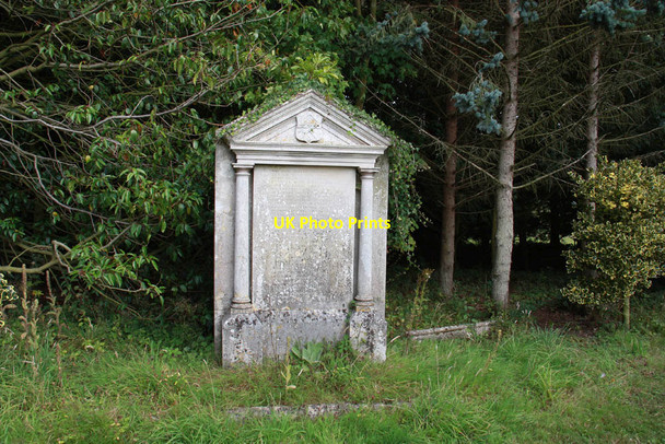 Photo 6"x4" Mannington Church - Churchyard Itteringham c2011