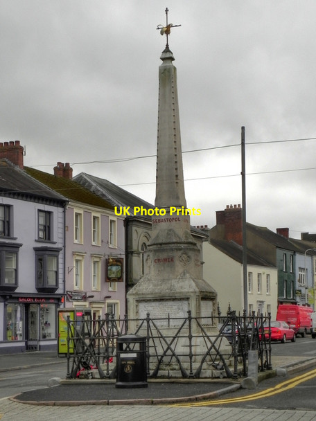 Photo 6"x4" Lammas Street, War Memorial Carmarthen\/Caerfyrddin c2011