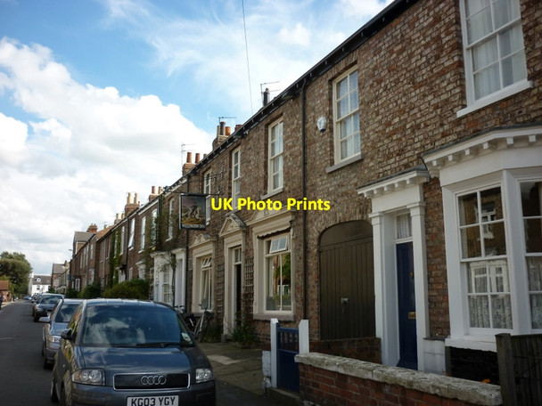 Photo 6"x4" The Wellington Inn on Alma Terrace, York York\/SE5951 c2011