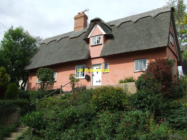 Photo 6"x4" Pink Cottage Haverhill\/TL6645 c2011