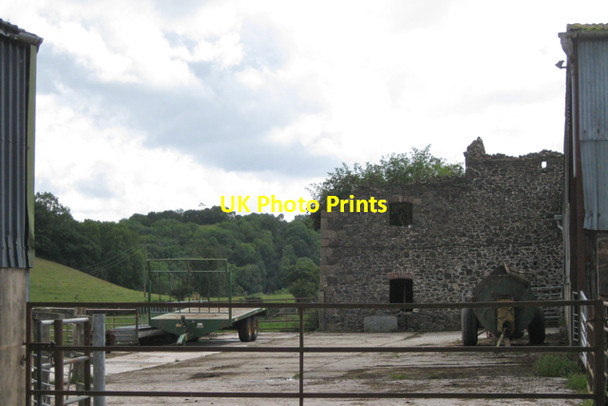 Photo 6"x4" Ruined farm building at Hyner Farm  Hennock c2011