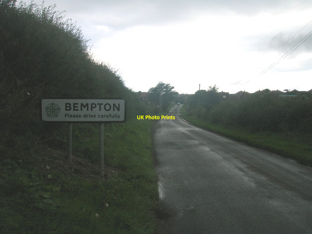 Photo 6"x4" Entering Bempton on Bolam Lane Buckton\/TA1872 c2011