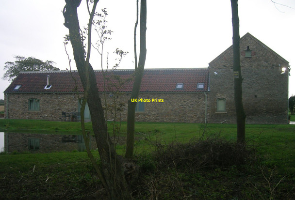 Photo 6"x4" High Barn, Newsham Hill Lane Buckton\/TA1872 c2011