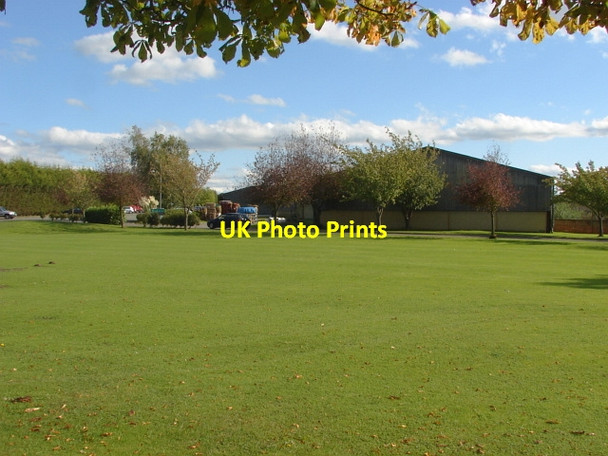 Photo 6"x4" Roker Park Fairlands\/SU9652 c2011