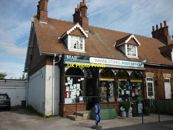 Photo 6"x4" Wawne Stores and Post Office Wawne c2011