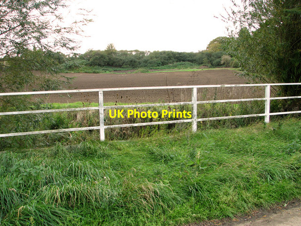 Photo 6"x4" Fields by Dale Bridge, Weybread Earsham Street c2011