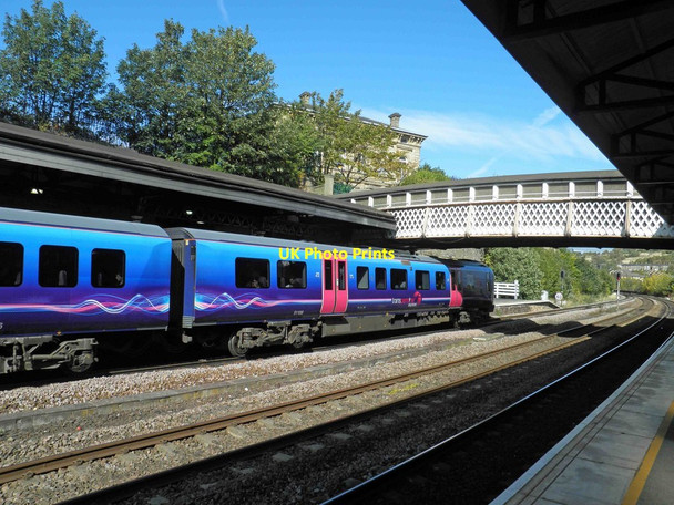 Photo 6"x4" Dewsbury railway station Dewsbury c2011