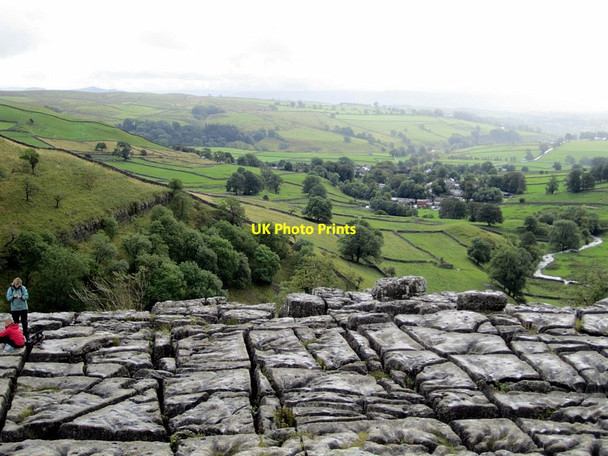Photo 6"x4" Limestone pavement above Malham Cove Malham\/SD9062 c2011