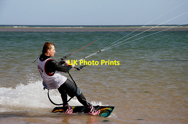 Photo 6"x4" A kite surfer in Budle Bay Ross\/NU1337 c2011 P1