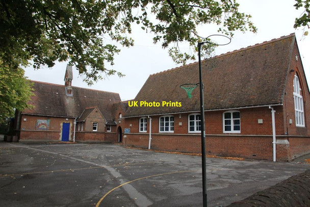 Photo 6"x4" The School yard Steventon\/SU4691 c2011