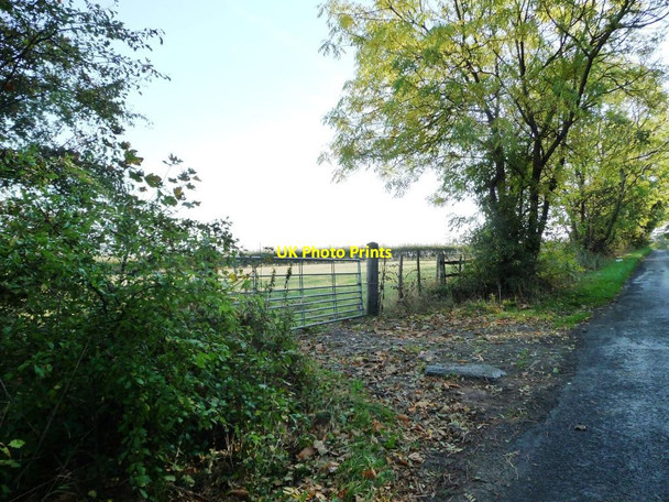 Photo 6"x4" Field gate on Upper Field Lane High Hoyland c2011