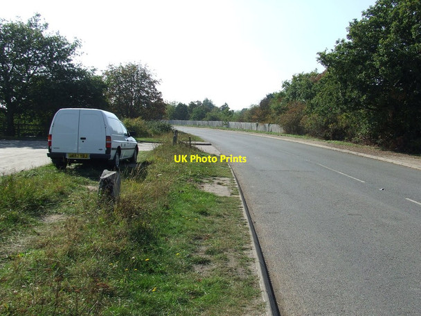 Photo 6"x4" Old Milepost Langham\/TM0231 c2011