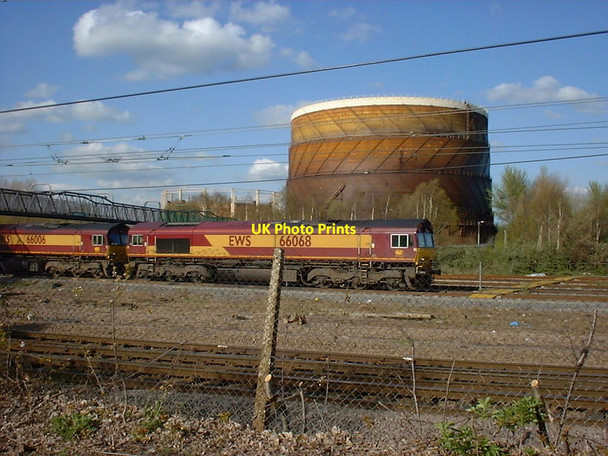Photo 6"x4" Gas Holder at Lea Bridge Gas Works Leyton\/TQ3786 c2004