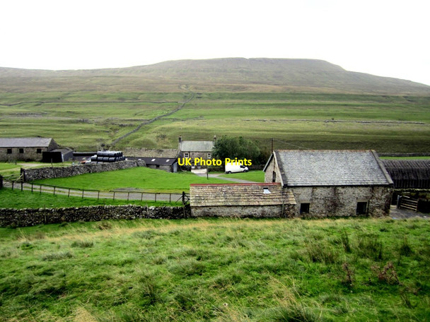 Photo 6"x4" Pen-y-ghent House Farm Foxup c2011